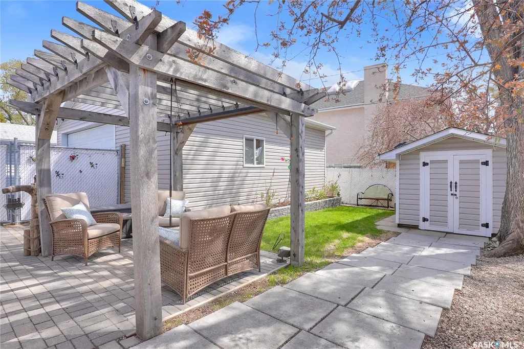 117 Douglas Avenue E Regina SK S4N 1H2
