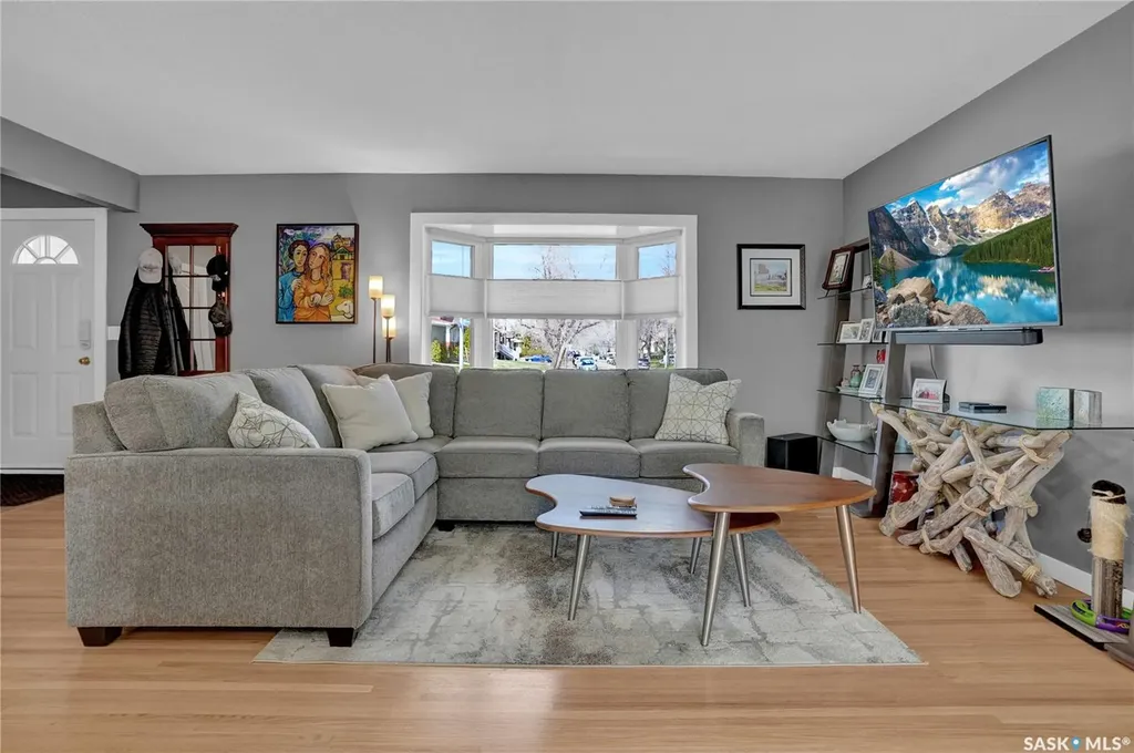 117 Douglas Avenue E Regina SK S4N 1H2
