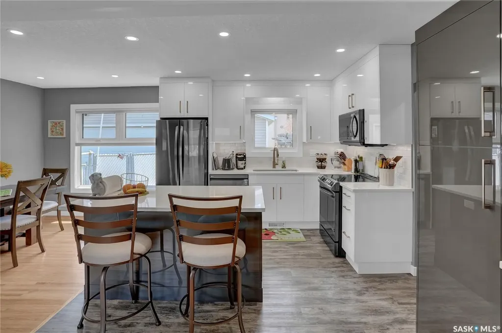 117 Douglas Avenue E Regina SK S4N 1H2