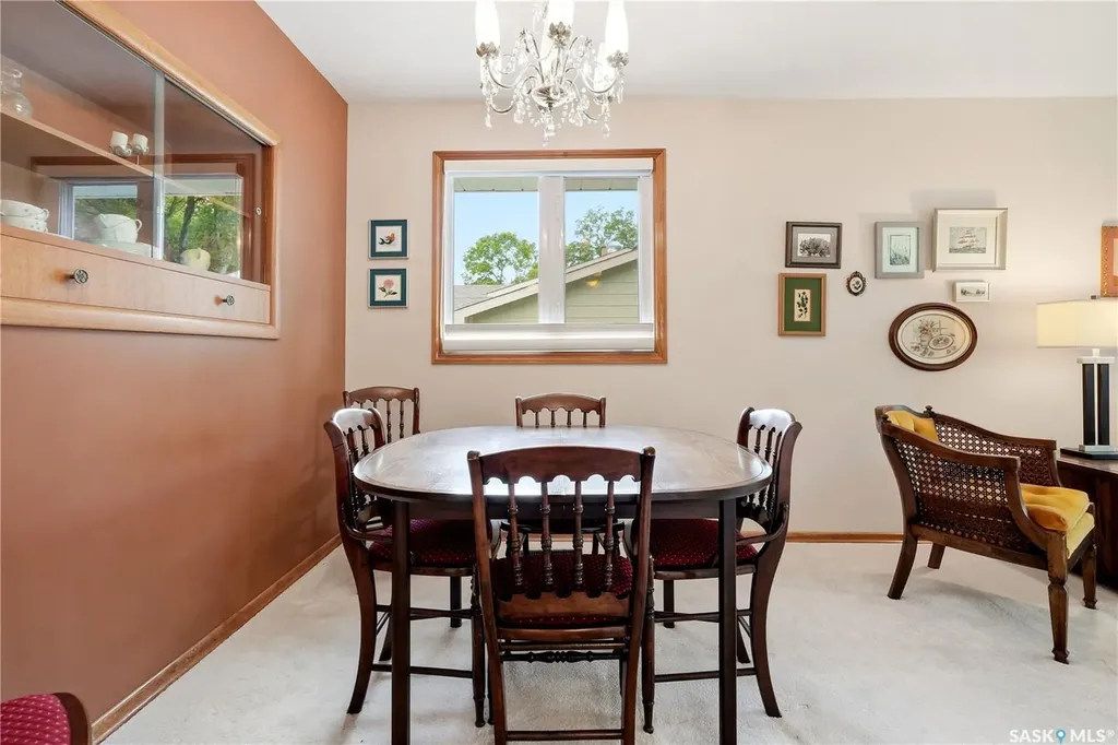 2109 Dufferin Road Regina SK S4S 5B4