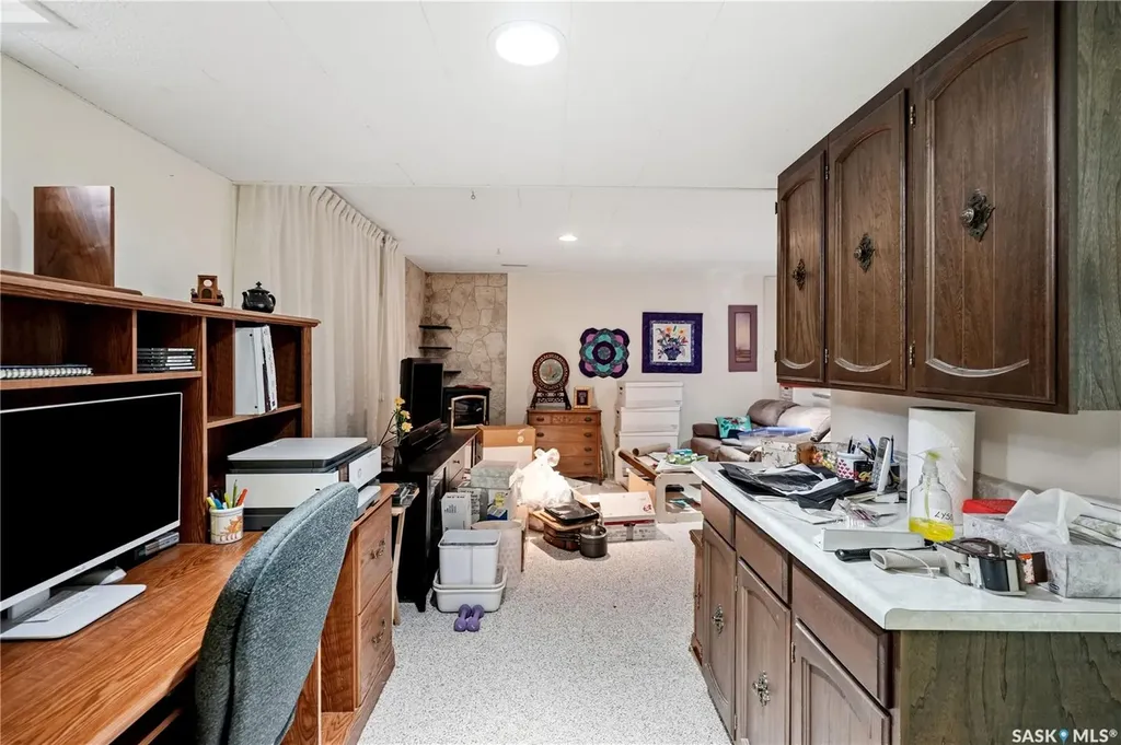 2109 Dufferin Road Regina SK S4S 5B4