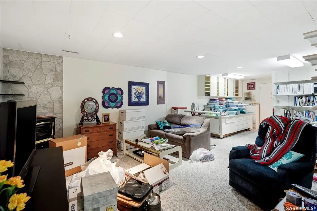 2109 Dufferin Road Regina SK S4S 5B4