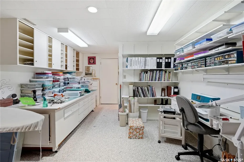 2109 Dufferin Road Regina SK S4S 5B4