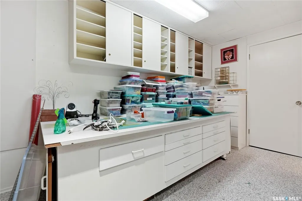 2109 Dufferin Road Regina SK S4S 5B4