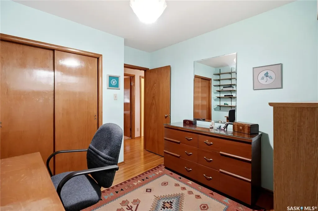 2109 Dufferin Road Regina SK S4S 5B4