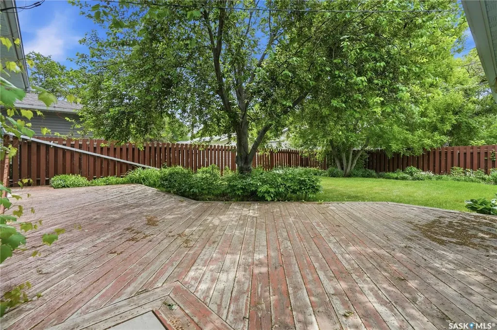 2109 Dufferin Road Regina SK S4S 5B4
