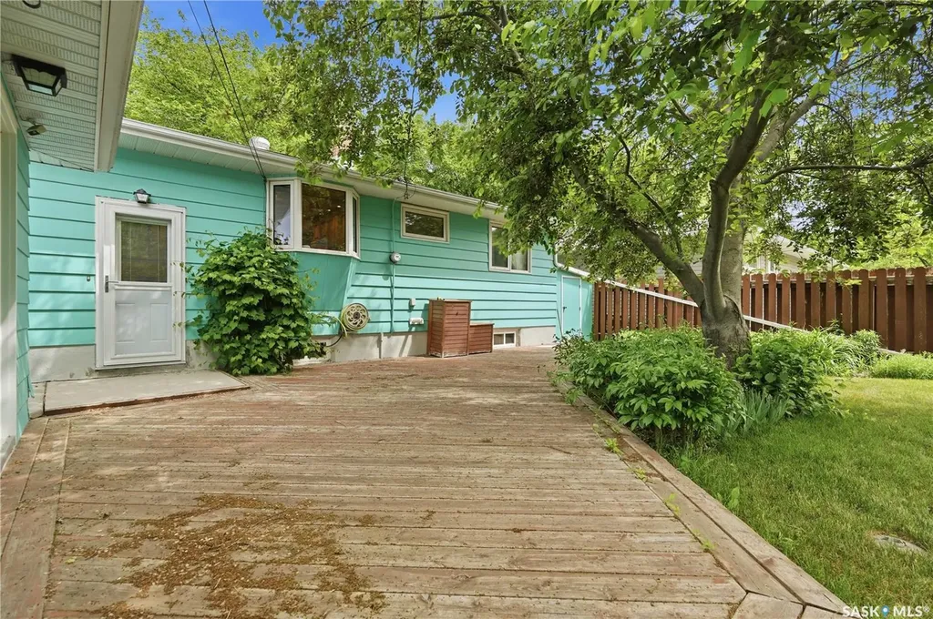 2109 Dufferin Road Regina SK S4S 5B4