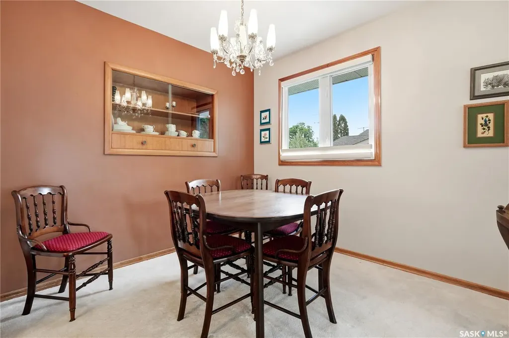 2109 Dufferin Road Regina SK S4S 5B4