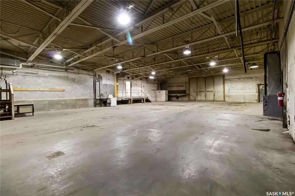 568 18th Street E Prince Albert SK S6V 1H3