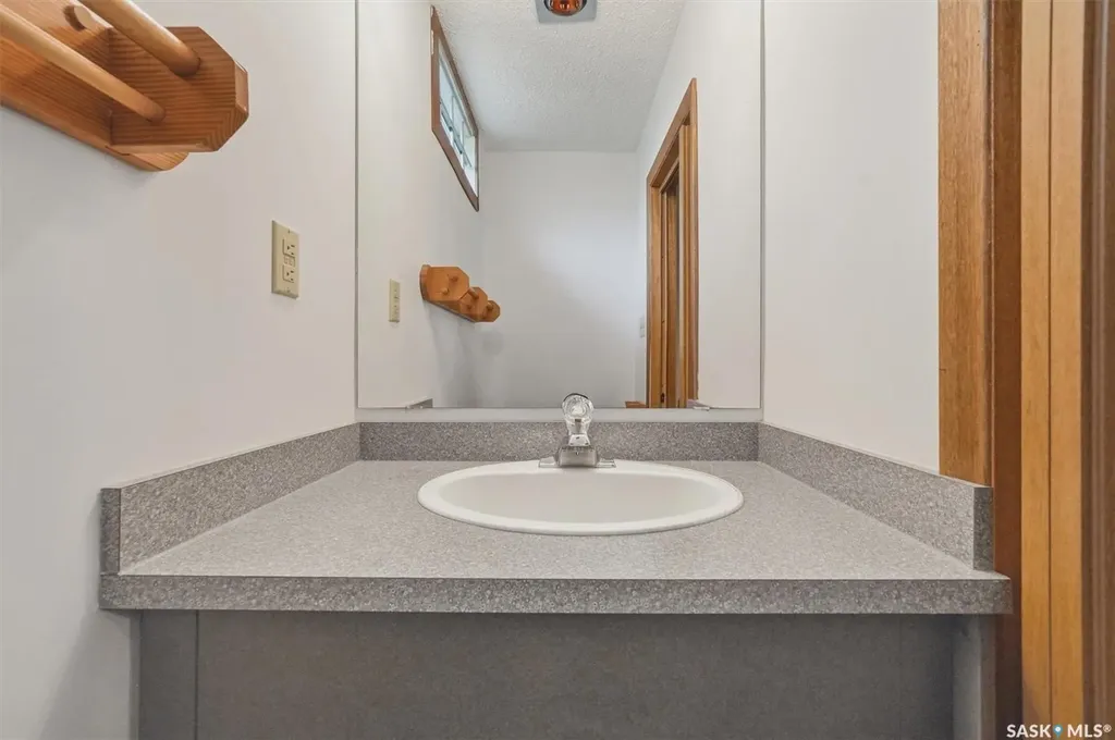 99 Howell Avenue Saskatoon SK S7L 3S9