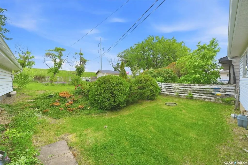99 Howell Avenue Saskatoon SK S7L 3S9