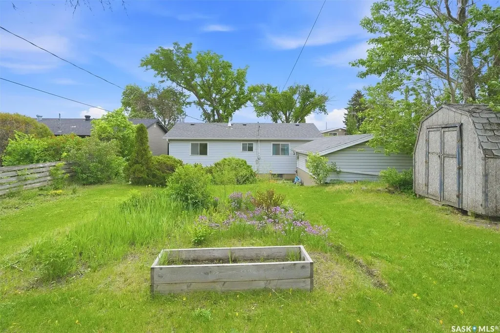 99 Howell Avenue Saskatoon SK S7L 3S9