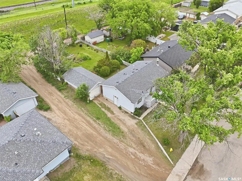 99 Howell Avenue Saskatoon SK S7L 3S9