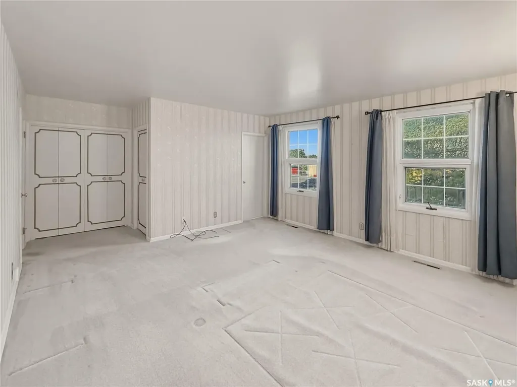940 9th Avenue NE Swift Current SK S9H 2S9