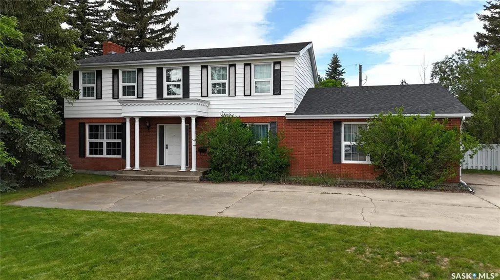 940 9th Avenue NE Swift Current SK S9H 2S9