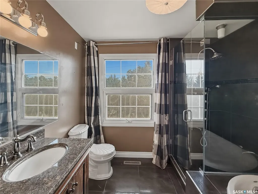 940 9th Avenue NE Swift Current SK S9H 2S9