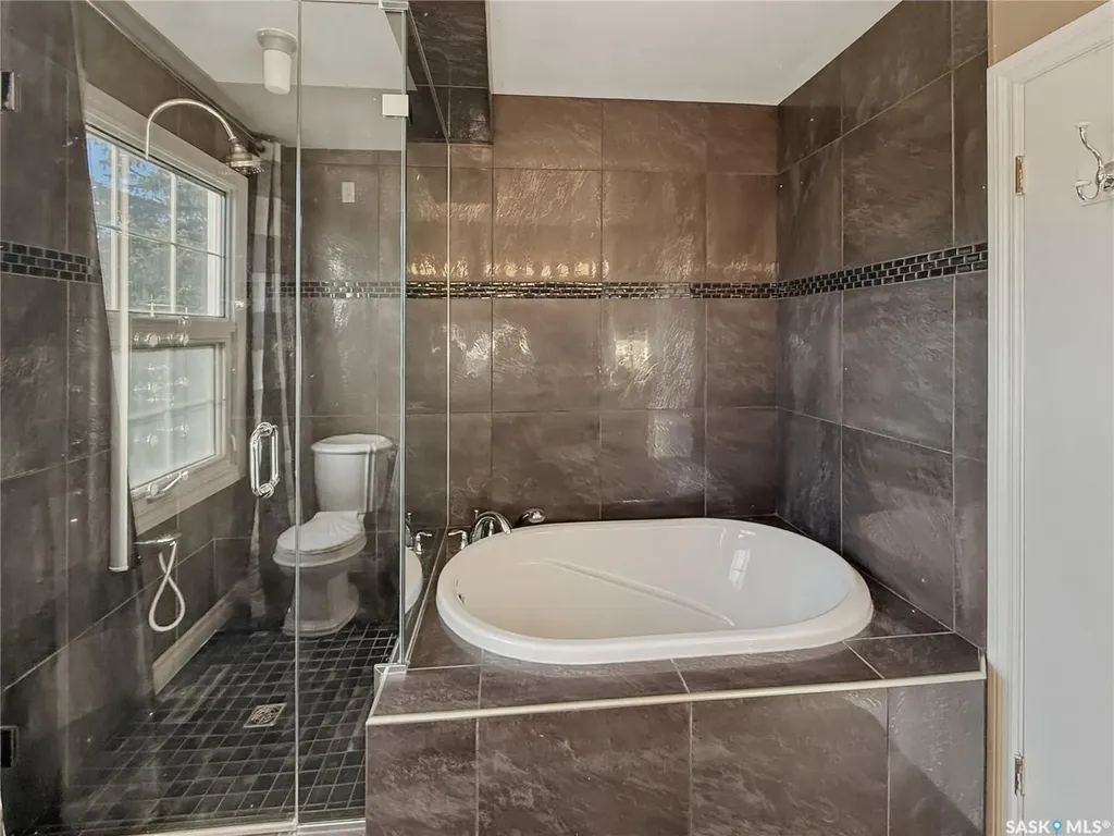 940 9th Avenue NE Swift Current SK S9H 2S9
