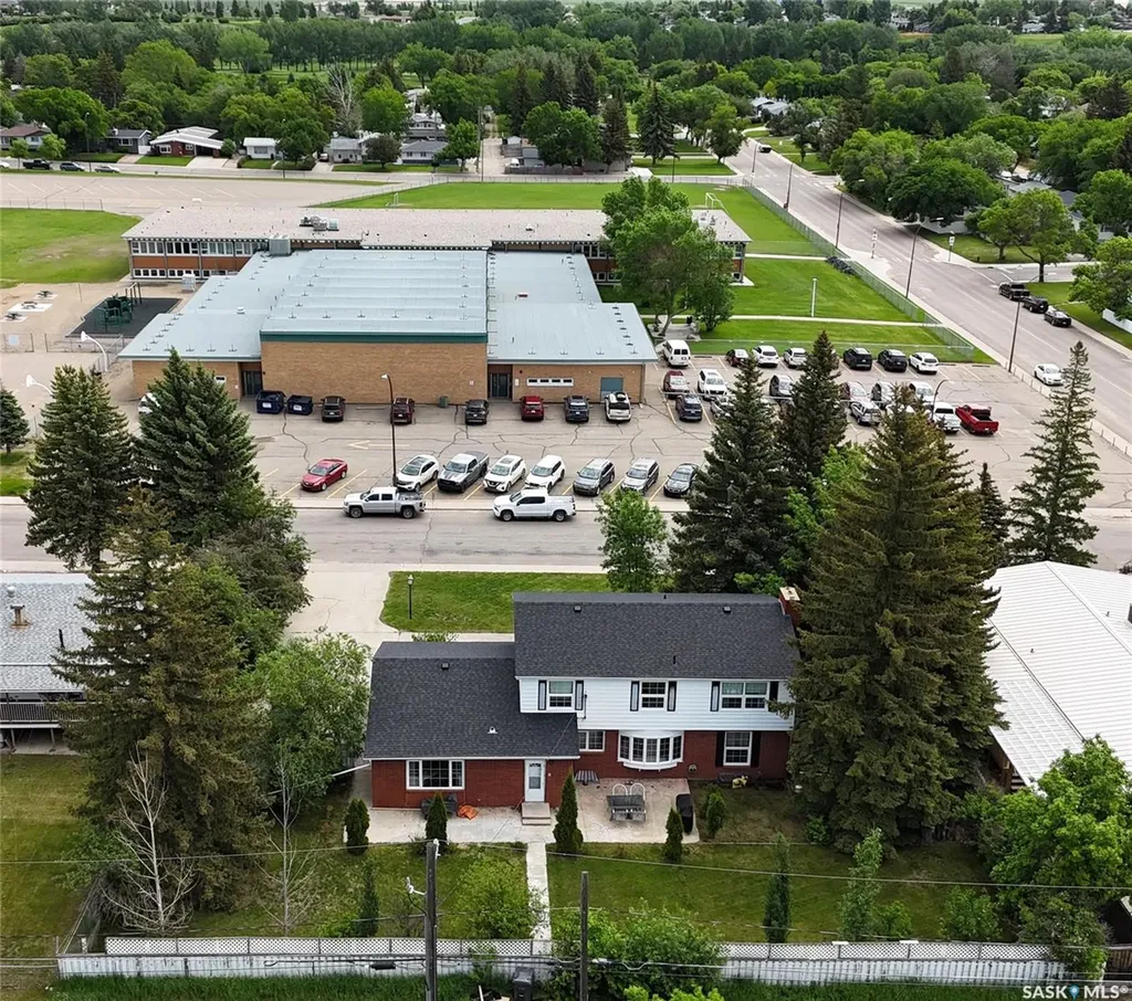 940 9th Avenue NE Swift Current SK S9H 2S9