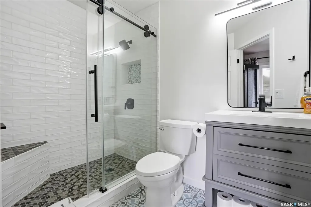 3348 Gloucester Bay Regina SK S4V 2T9