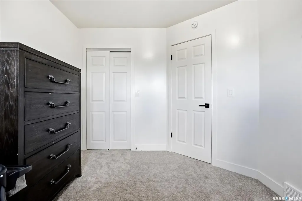 3348 Gloucester Bay Regina SK S4V 2T9