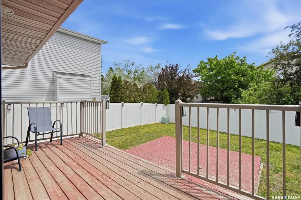 3348 Gloucester Bay Regina SK S4V 2T9
