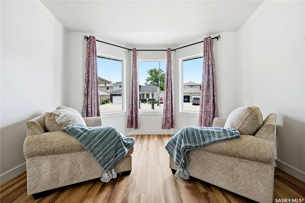 3348 Gloucester Bay Regina SK S4V 2T9