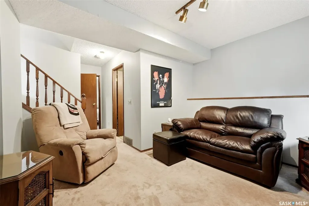 1034 Graham Road Regina SK S4N 5Z6