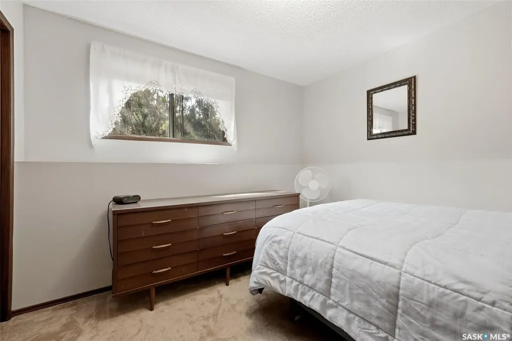 1034 Graham Road Regina SK S4N 5Z6