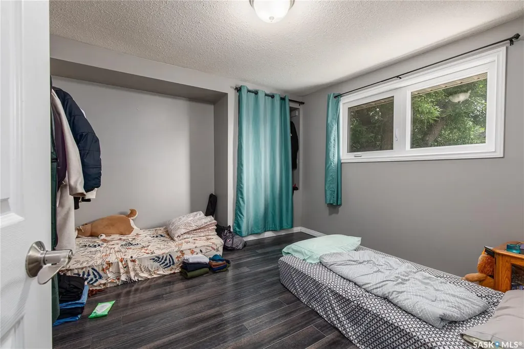 1122 Stadacona Street W Moose Jaw SK S6H 2B3