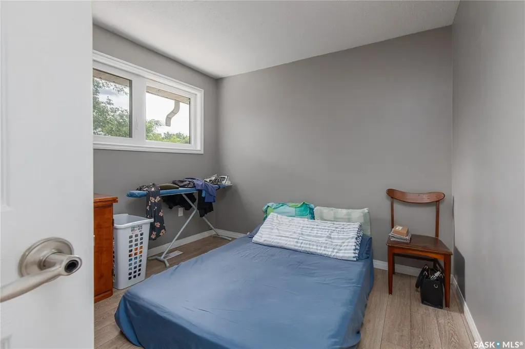 1122 Stadacona Street W Moose Jaw SK S6H 2B3