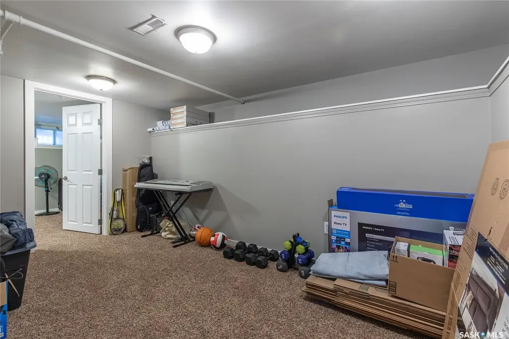 1122 Stadacona Street W Moose Jaw SK S6H 2B3