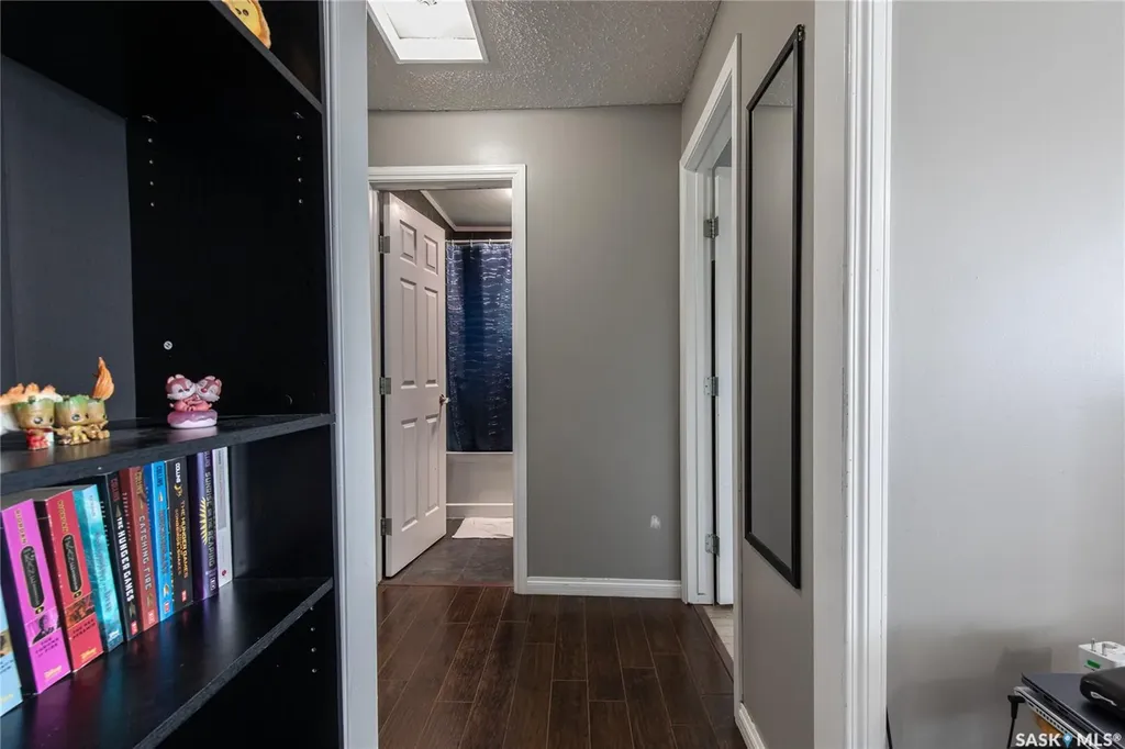 1122 Stadacona Street W Moose Jaw SK S6H 2B3