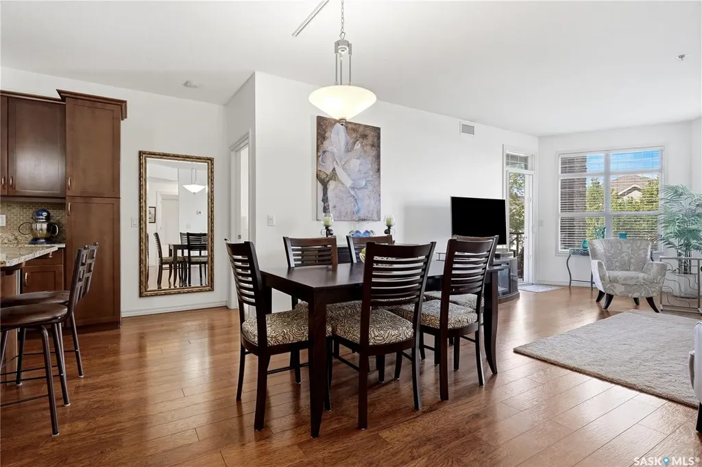 2102 Heseltine Road Regina SK S4V 1K9