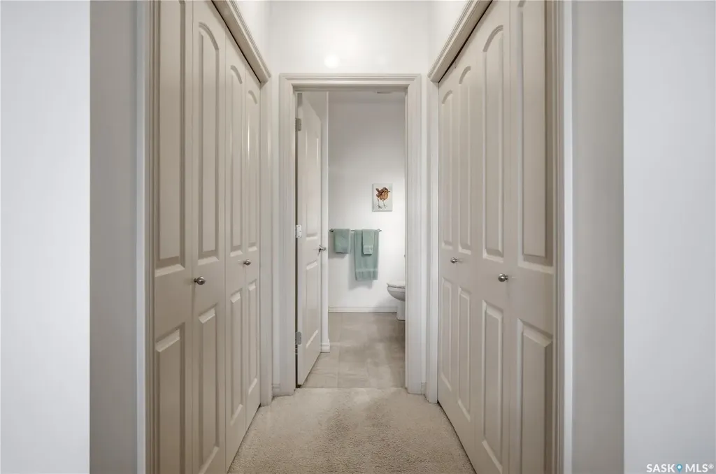 2102 Heseltine Road Regina SK S4V 1K9