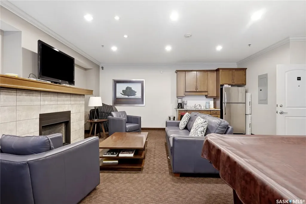 2102 Heseltine Road Regina SK S4V 1K9