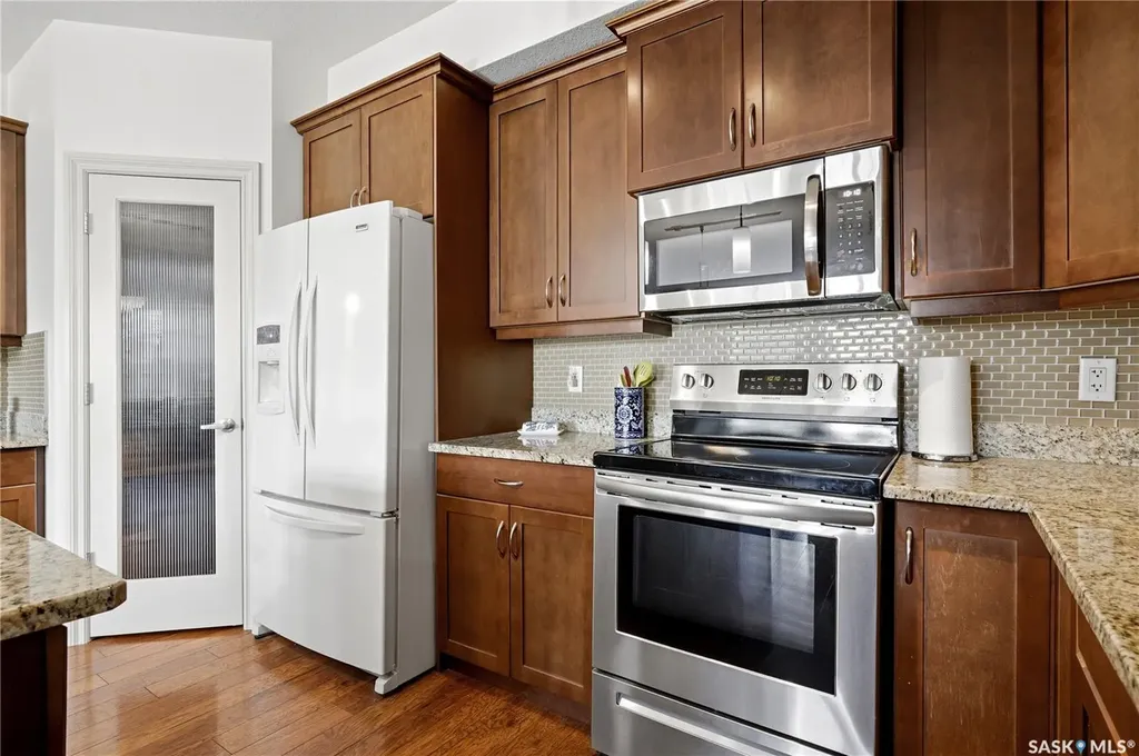 2102 Heseltine Road Regina SK S4V 1K9