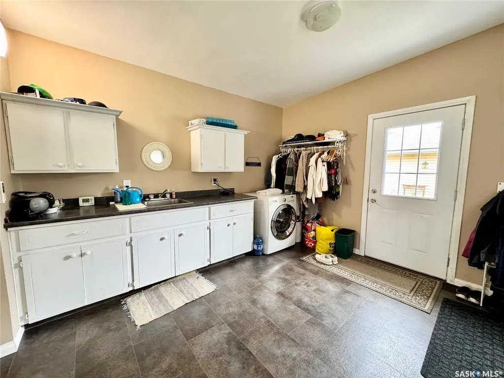 278 Pine Street Buckland Rm No. 491 SK S6V 5R3