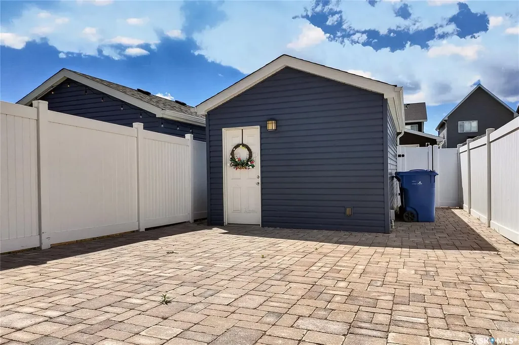 3358 Chuka Boulevard E Regina SK S4V 3K7
