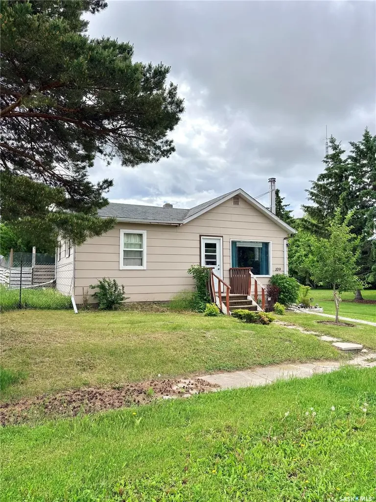 109 Douglas Street Sheho SK S0A 3T0