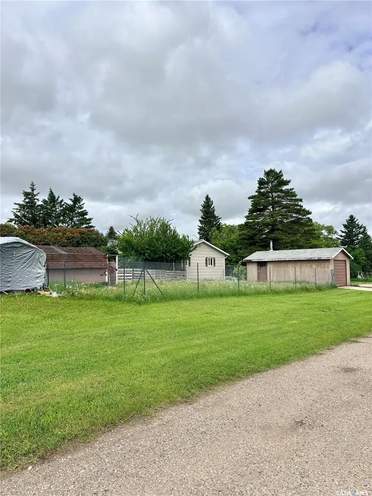 109 Douglas Street Sheho SK S0A 3T0