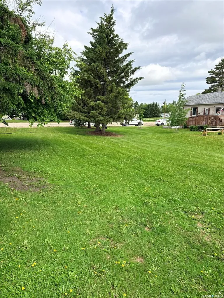 109 Douglas Street Sheho SK S0A 3T0