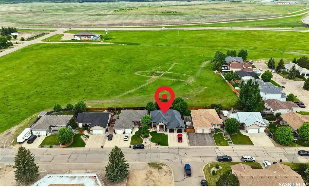 71 4th Avenue Battleford SK S0M 0E0