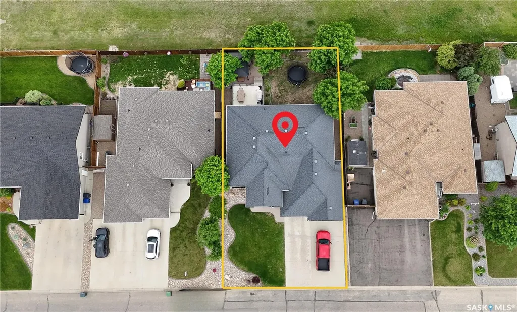 71 4th Avenue Battleford SK S0M 0E0