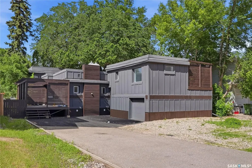 305 Adelaide Street E Saskatoon SK S7J 0H8