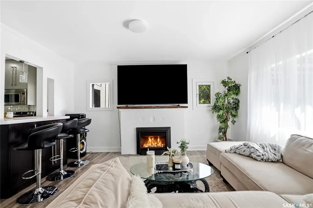 305 Adelaide Street E Saskatoon SK S7J 0H8