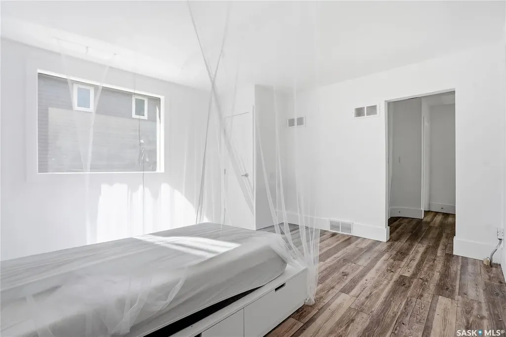 305 Adelaide Street E Saskatoon SK S7J 0H8