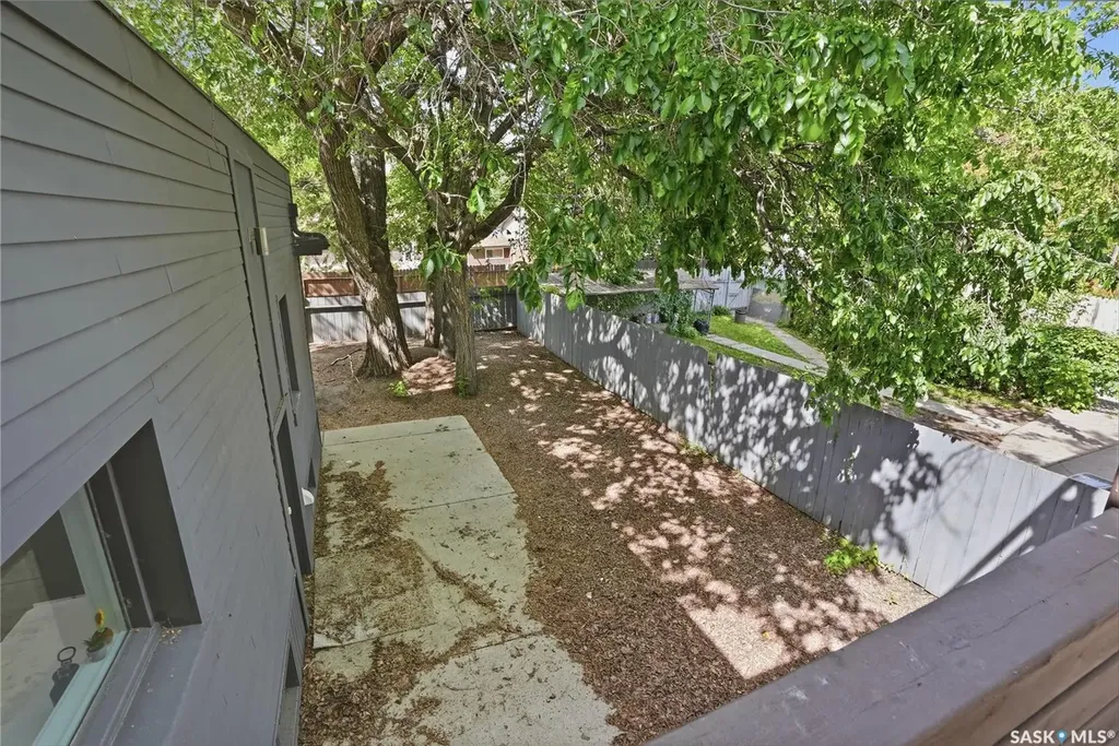 305 Adelaide Street E Saskatoon SK S7J 0H8