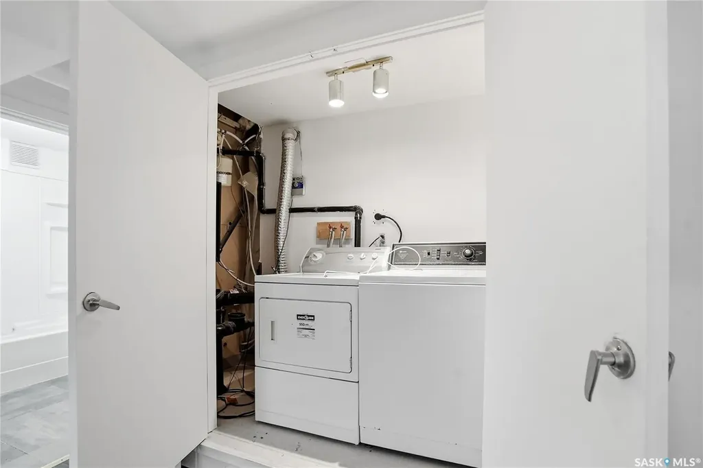 305 Adelaide Street E Saskatoon SK S7J 0H8