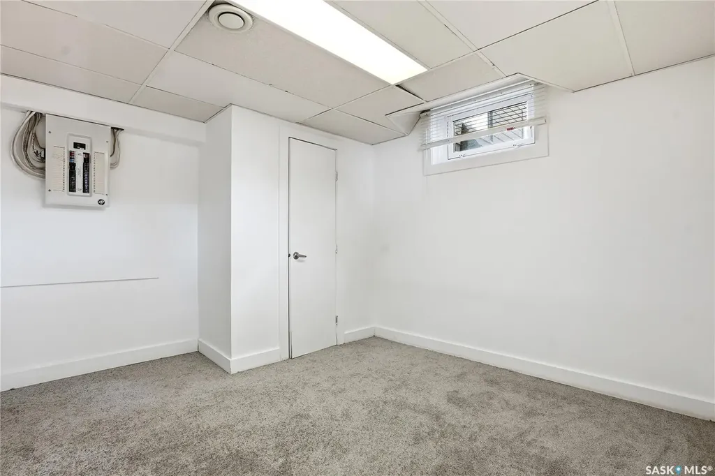 305 Adelaide Street E Saskatoon SK S7J 0H8