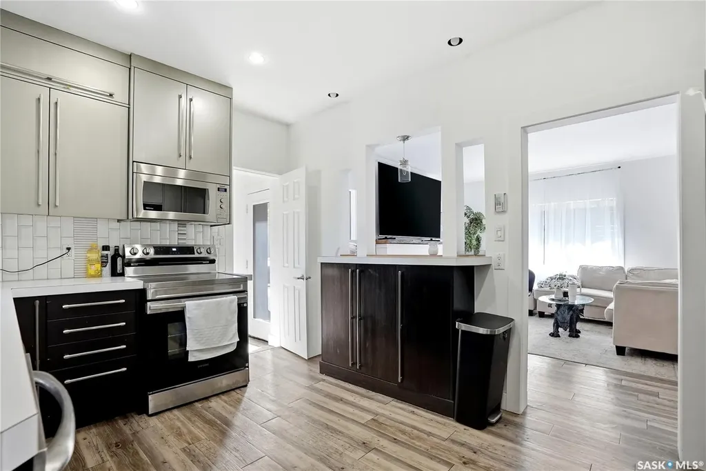 305 Adelaide Street E Saskatoon SK S7J 0H8